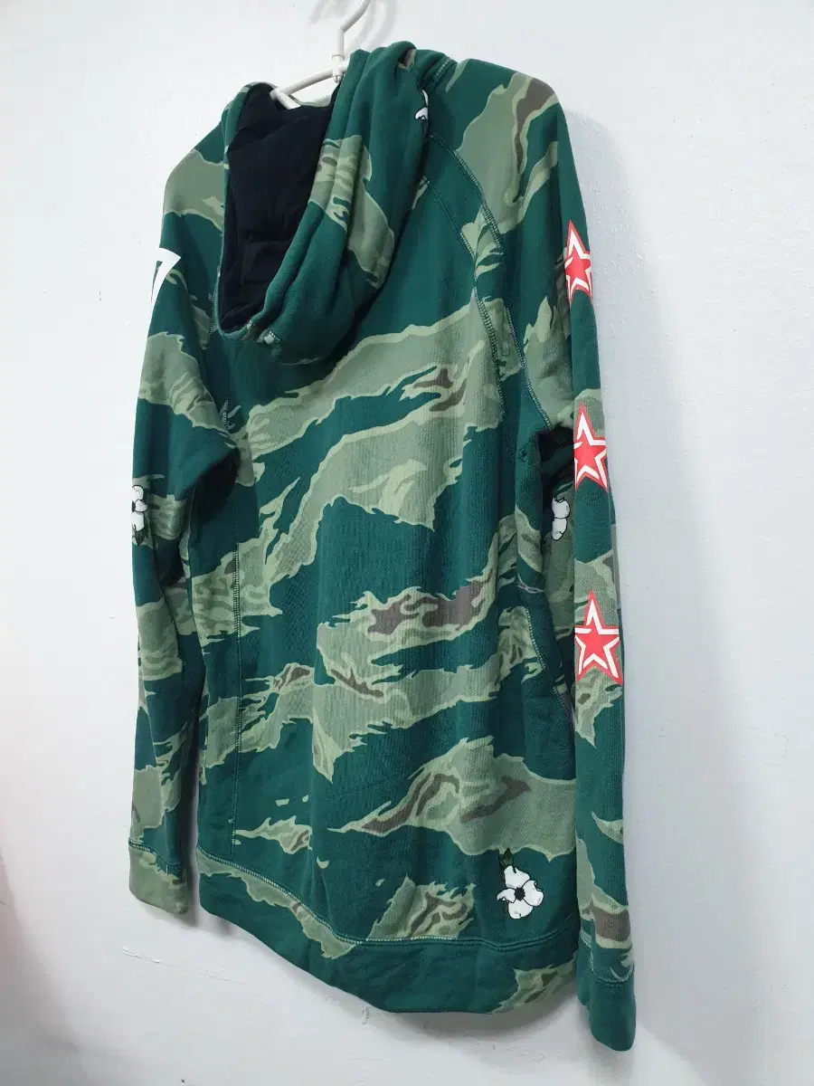 thumbnail-4